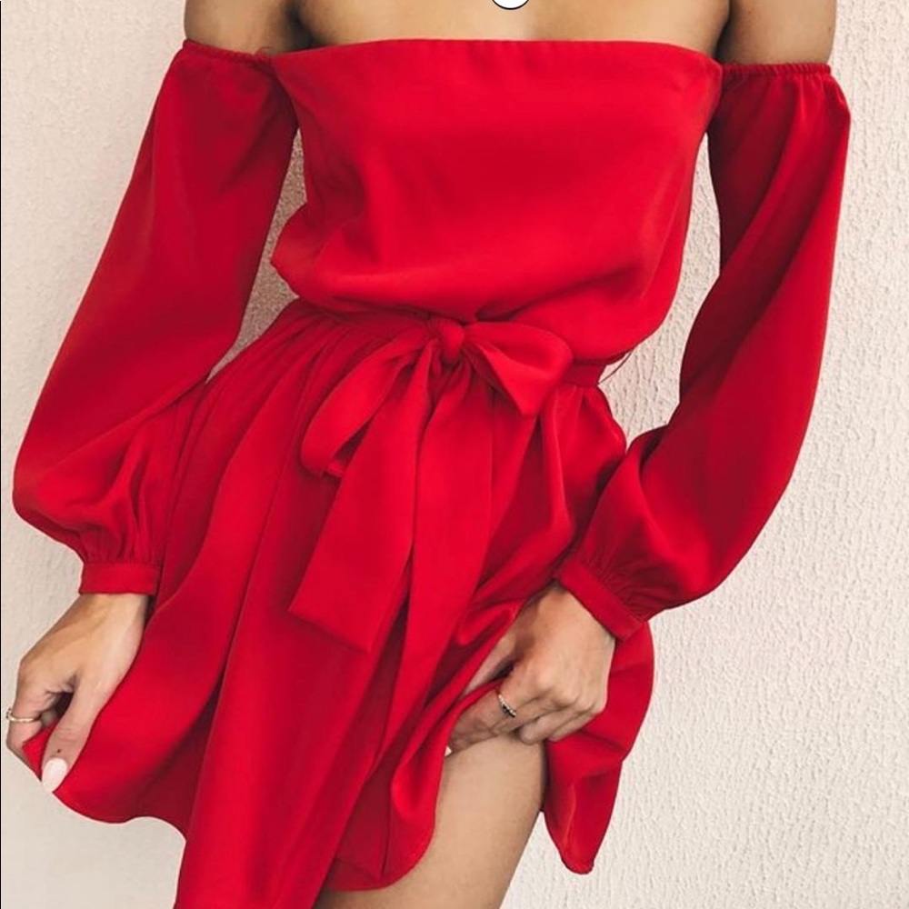 NWT❤️SEXY OFF THE SHOULDER RED LUNA DRESS